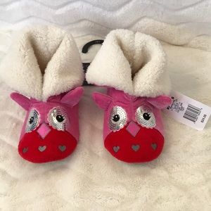 NWT Cuddl Duds slippers